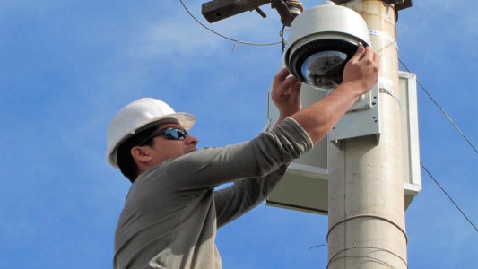 La Municipalidad instalará nuevas cámaras de seguridad y alarmas comunitarias en los barrios