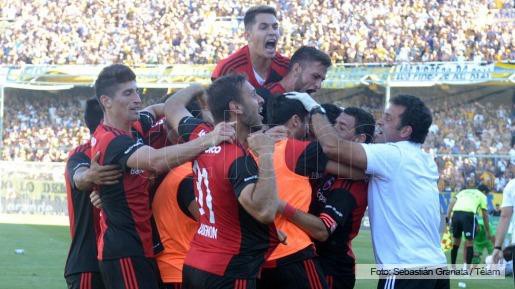 Newell's venció a Central por 1 a 0