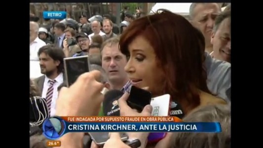 Cristina presentó un escrito ante el juez y denunció "persecución política"