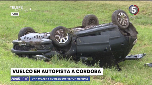 Vuelco en la autopista a Córdoba: una mujer y su hija sufrieron heridas leves