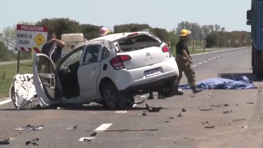 Fatalidad en la autopista Rosario-Santa Fe: una mujer murió y otras cinco personas resultaron heridas