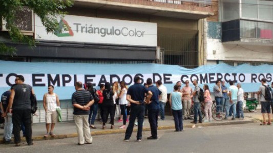 La casa de fotografía Triángulo Color cerró todas sus sucursales sin previo aviso a sus empleados