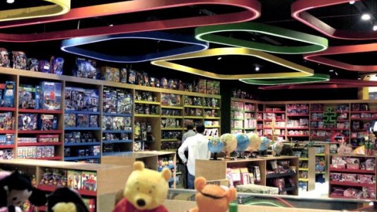 Entra en vigencia el martes la canasta navideña de juguetes