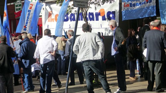 Pese a la conciliación obligatoria, los bancarios ratificaron el paro nacional de este miércoles