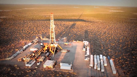 El presidente Macri anunció la firma de acuerdos para el desarrollo de Vaca Muerta