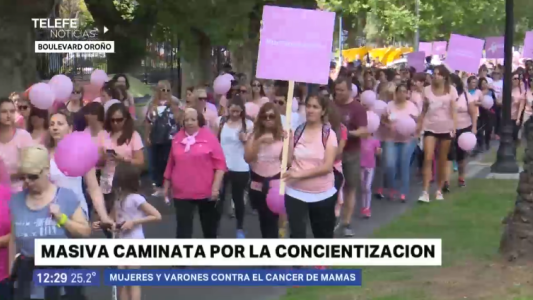 Caminata rosa por la concientización en el mes de la lucha contra el cáncer de mama