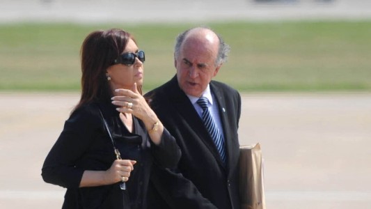 La expresidenta Cristina Kirchner realizó una denuncia penal por la divulgación del audio con Parrilli