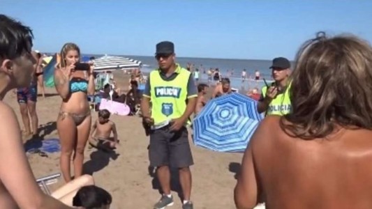Topless en Necochea: el juez que archivó la causa apoyó el "tetazo" en primera persona