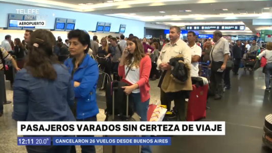 Pasajeros quedaron varados en el aeropuerto por un conflicto gremial