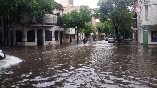Defensa Civil: "llovió en dos días lo que llueve en dos meses"