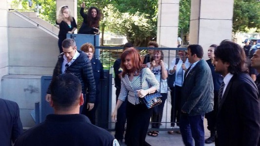 Causa Los Sauces: la expresidenta Cristina Kirchner presentó un escrito ante el juez Bonadío