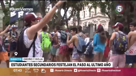 Estudiantes secundarios festejan el pase al último año
