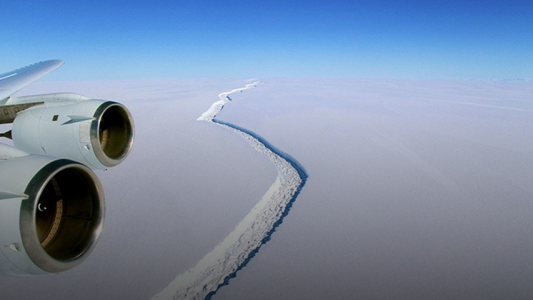 Preocupación por una grieta en la Antártida que equivale a 30 veces la superficie de la Capital Federal