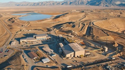 Tras un nuevo derrame, el Gobierno de San Juan suspendió las actividades en la mina Veladero