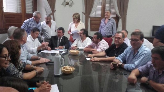 Los trabajadores municipales llegaron a un acuerdo salarial con las intendencias