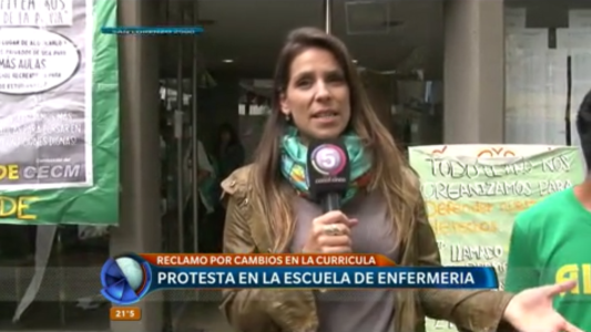 Estudiantes de Enfermería protestaron por cambios en la currícula