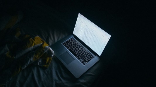 Desmantelan la mayor red de distribución de pornografía infantil en WhatsApp