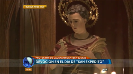 Para agradecer y también para pedir: devoción en el Día de "San Expedito"