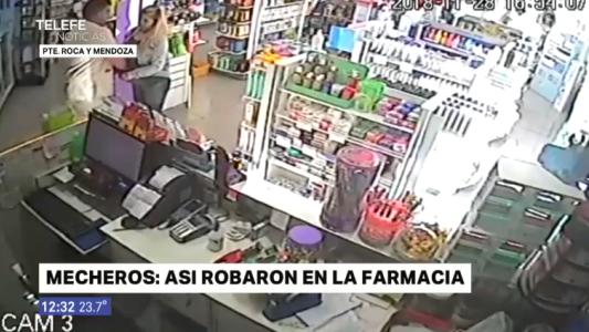 Video: Así robaron en una farmacia una pareja de mecheros