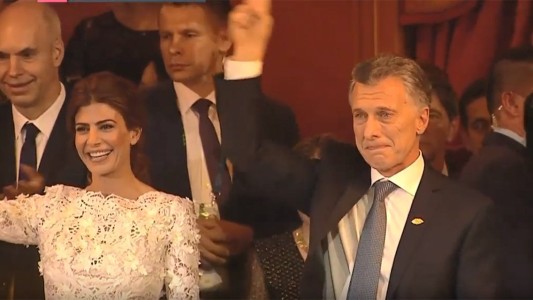 La emoción de Mauricio Macri en el cierre de la gala en el Teatro Colón