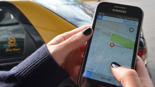 La Municipalidad puso en funcionamiento una nueva app para pedir taxis