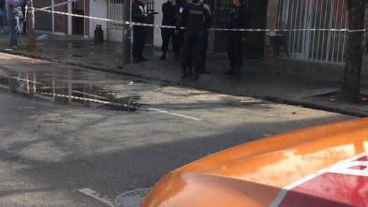 Un hombre murió al incendiarse su vivienda en barrio Refinería