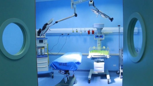 El Roque Sáenz Peña inauguró su flamante área de maternidad bajo el concepto de "parto y nacimiento respetado"