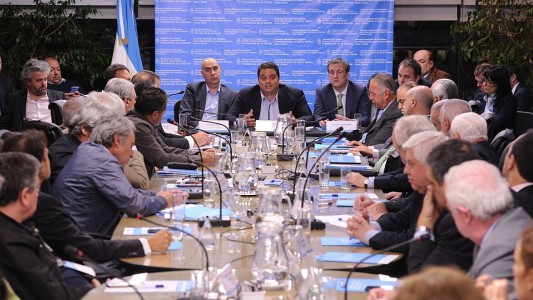 Consejo del Salario: sin acuerdo con los gremios, el Gobierno oficializó el nuevo mínimo en 10 mil pesos