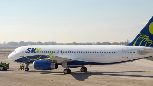 La aerolínea chilena Sky será la primera low cost que operará desde el aeropuerto de Rosario
