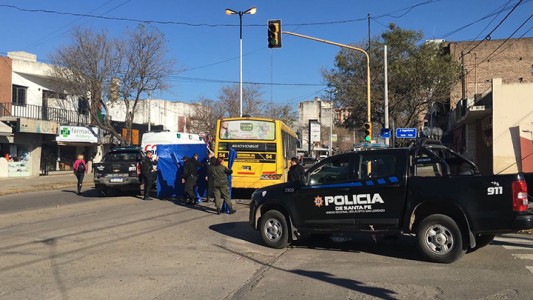Un hombre murió tras ser arrollado por un colectivo en San Lorenzo