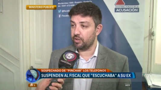 Suspenden al fiscal sospechado de "pinchar" los teléfonos de su ex