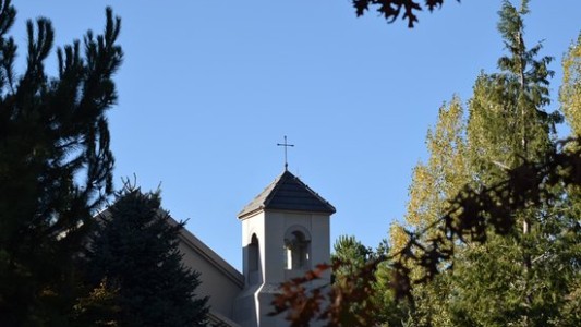 Detienen a dos sacerdotes de un monasterio de Mendoza por una denuncia de abuso sexual