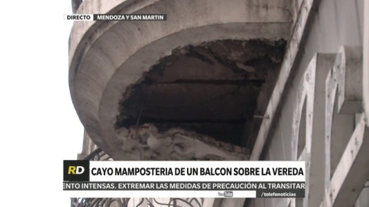 Mendoza y San Martín: parte de la mampostería de un balcón cayó sobre la vereda