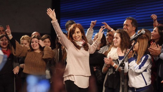 Escrutinio definitivo: la lista liderada por Cristina Kirchner superó a la de Cambiemos por el 0.21 por ciento