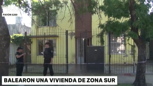 Balearon una vivienda de zona sur y dejaron un mensaje intimidatorio