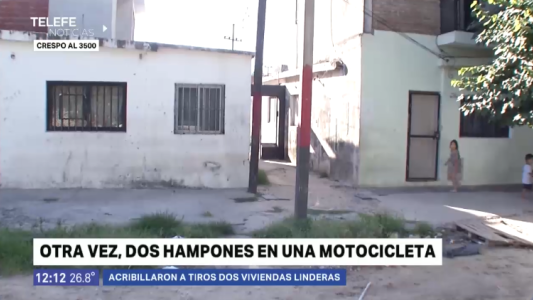 Acribillaron a balazos dos viviendas linderas