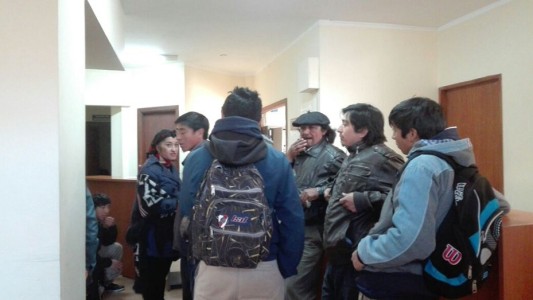 Caso Maldonado: un grupo mapuche ocupa el juzgado y pide la renuncia del juez Otranto