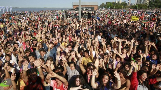 Rosario celebra la primavera pese a la lluvia: los festejos en la Franja Joven no se suspenden