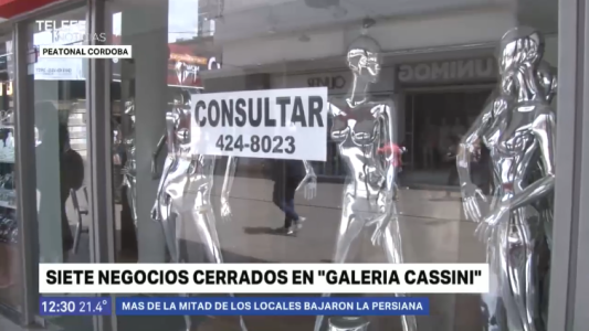 Cerraron siete locales comerciales de una galería céntrica