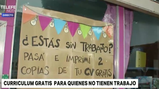 Comerciantes solidarios imprimen currículum gratis para quienes buscan trabajo