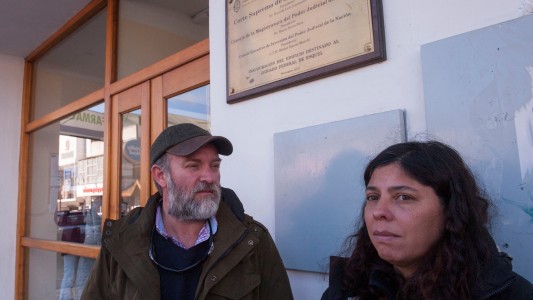 La familia de Santiago Maldonado entregará al juez una mochila y un celular que pertenecen al joven desaparecido