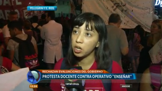 Protesta docente contra el plan "Enseñar"