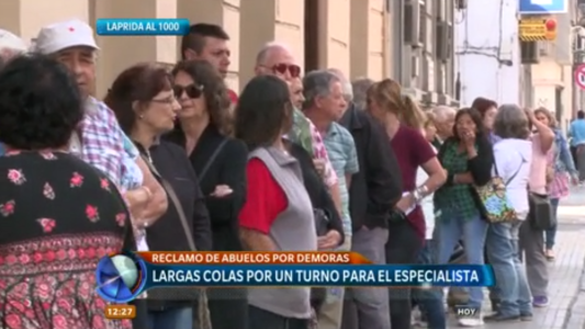 Protesta en PAMI: odisea y demora de los jubilados por la atención de un especialista