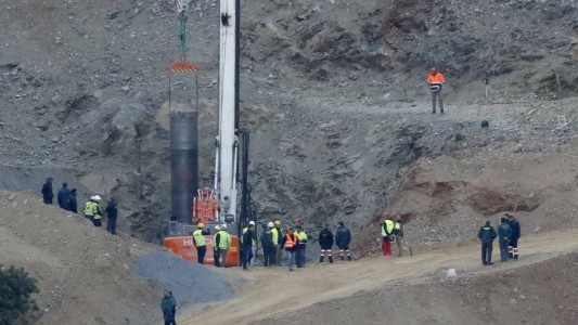 Julen: los rescatistas avanzan en la excavación y se acercan al niño