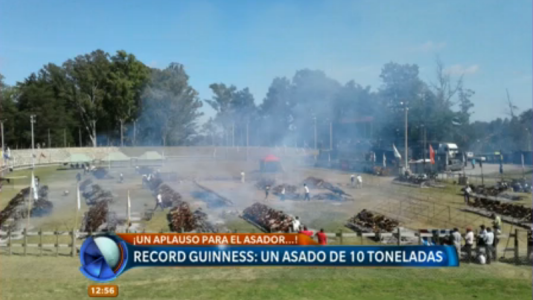 Récord Guinness en Uruguay: hicieron un asado de más de 10 toneladas