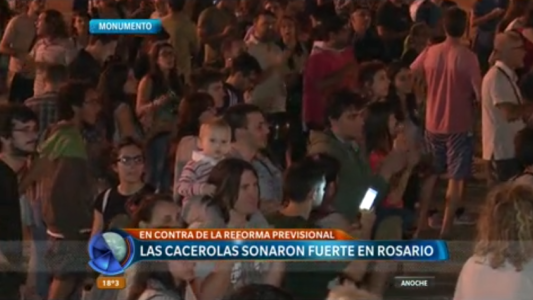 Cacerolazos en Rosario en contra de la reforma