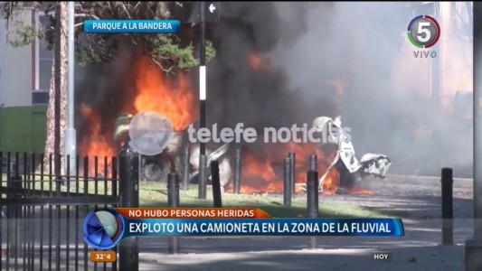 Explosión y susto en La Fluvial: un auto se incendió y causó un potente estallido