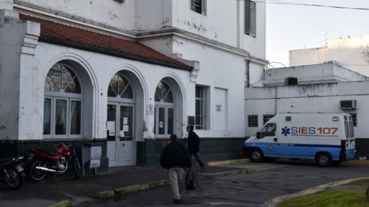 Zona sur: le dispararon en la pierna al resistirse al robo de su moto