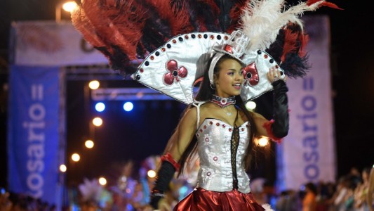 Esta noche vuelven los carnavales a calle Pellegrini