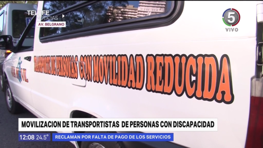 Transportistas de personas con discapacidad realizaron un paro en reclamo de aumento de aranceles